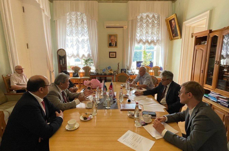 Президент Академии наук Узбекистана встретился с президентом Российской академии наук